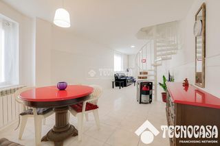 Doppelhaus in Centre. Casa en venta en rubí