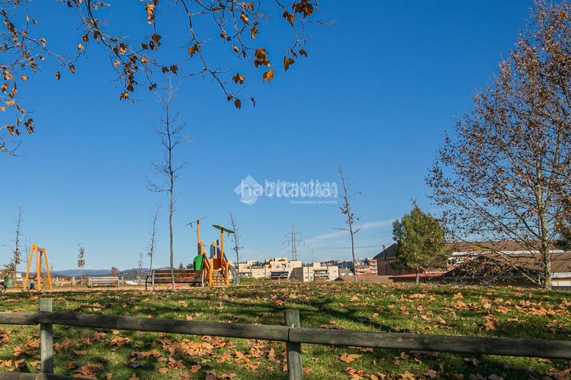 Foto f233f57e-a70a-49d4-923d-86b34bd3f2a0. Casa a Els Avets-Can Serrafossà-Ximelis Rubí