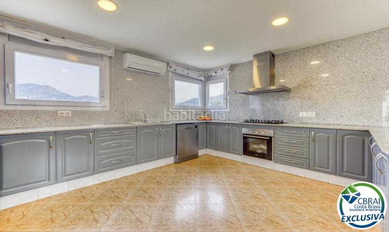 Foto 6494298f-18d8-47d7-999b-51fa44088340. Casa a carrer del cadí 13 a Nord Roses