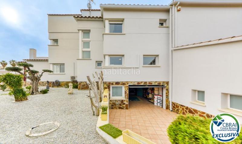 Foto 85b905a0-0502-453b-b23d-45afbf2954ba. Casa a carrer del cadí 13 a Nord Roses