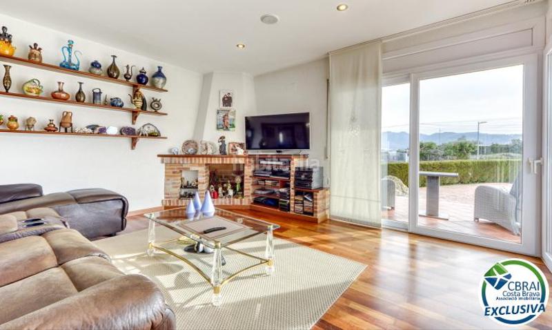 Foto 884536cb-df8c-4ff6-bbf9-4a510cad2a0b. Casa a carrer del cadí 13 a Nord Roses