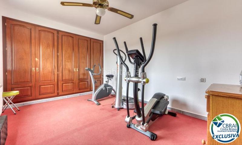 Foto 9847f345-a936-4867-8faf-d076a59bd6a3. Casa a carrer del cadí 13 a Nord Roses