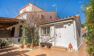Haus in Carrer argentera 13. Maison au mas mates très ensoleillée