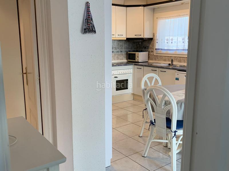 Foto 563c17d4-8cc0-4e57-a85f-e52bde4d95ee. Piso en carrer de joanot martorell 5 très bel appartement vue mer avec licence touristique en Roses