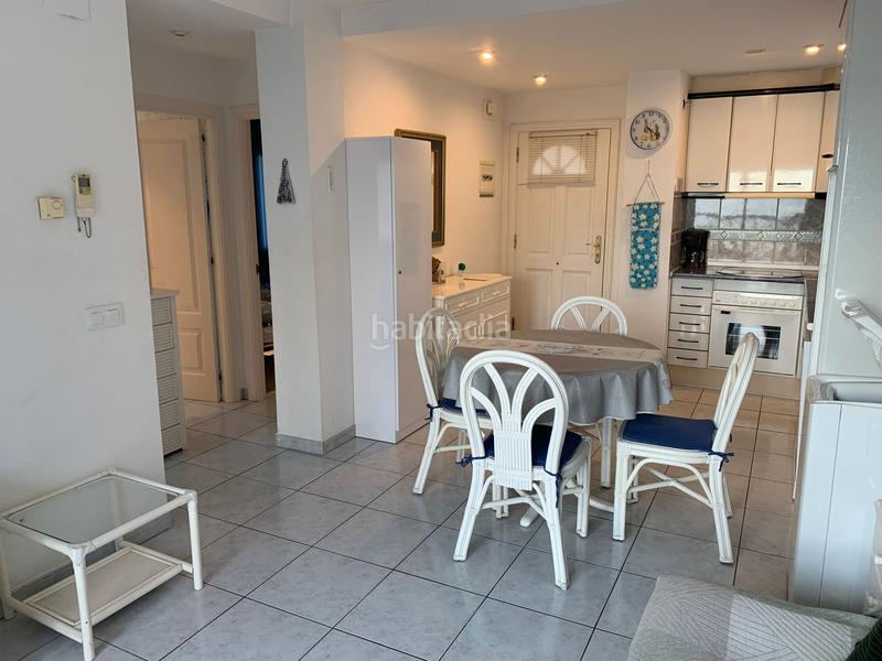 Foto ecd11e1a-35bb-42ec-bc82-c98e5e5b3fc7. Piso en carrer de joanot martorell 5 très bel appartement vue mer avec licence touristique en Roses