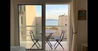 Appartement à Carrer de joanot martorell 5. Très bel appartement vue mer avec licence touristique