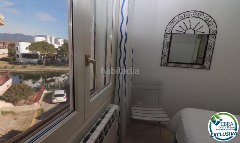 Foto c0834f51-00df-4d48-bb7e-23890dad3e4a. Piso en carrer port banyuls 13 appartement avec vue sur le canal en Empuriabrava