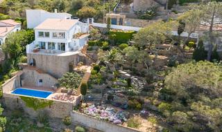 Maison à Carrer ramon llull 21. Villa méditerranéenne avec âme, vues à couper le souffle et oppo