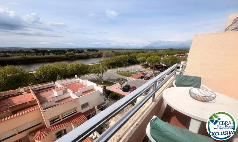 Foto 782abfaf-7ae5-4e8b-ab3d-d5c5ef2819b7. Estudio en carrer de la muga 175b grand studio avec terrasse et licence touristique en Empuriabrava