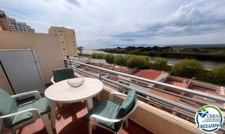 Estudi a Carrer de la muga 175b. Grand studio avec terrasse et licence touristique