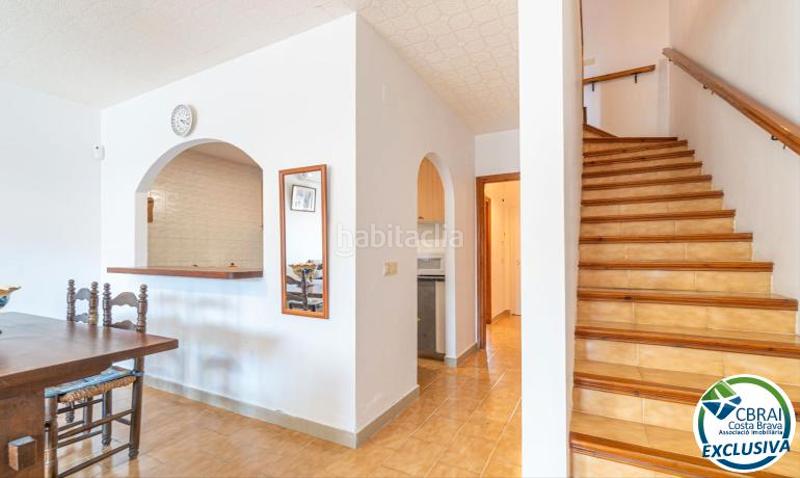 Foto 0e7a4008-57ab-49a7-b68a-e9c4adedd674. Casa adosada en carrer Montgrí 30 pour les amoureux d' en Empuriabrava