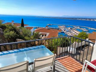 Piso en Carrer cant dels ocells 2. Soberbio piso en roses con vista mar