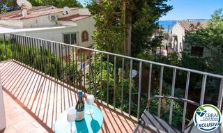 Appartamento  Avinguda de santa bàrbara 27. Exclusivo apartamento reformado a 50 metros de la playa de canye