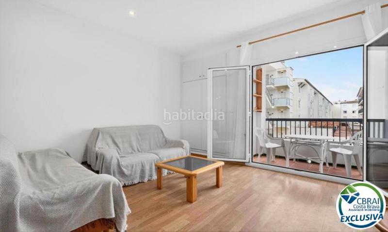 Foto 4790edeb-f669-4172-9581-eba0273145f1. Flat in avgda.fages de climent 1l in Moxó - Sant Mori Empuriabrava