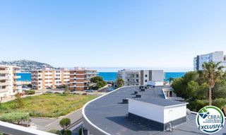 Appartement à Carrer de pedro calderón de la barca 6. Apartamento en perfecto estado con un dormitorio y vistas al mar