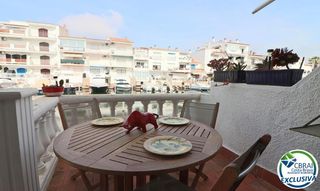Maison jumelée  Carrer porto fino 44. Casa adosada con amarre privado de 10mx3m en porto fino, empuria