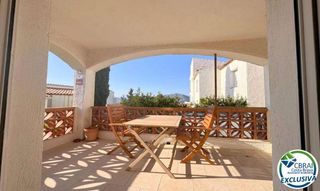 Estudi  Carrer ramon muntaner 23. Estudio con licencia turística, terraza y vistas a la montaña