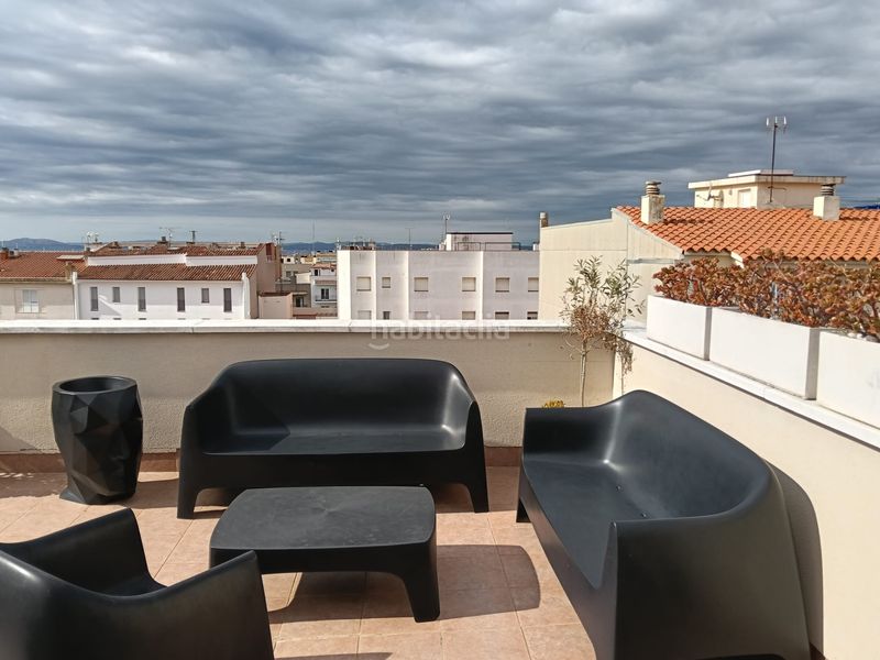 Foto 6a6b1fb9-610e-45c6-a041-ab3525ae918f. Dachwohnung in carrer tirso de molina 49 in Centre Roses