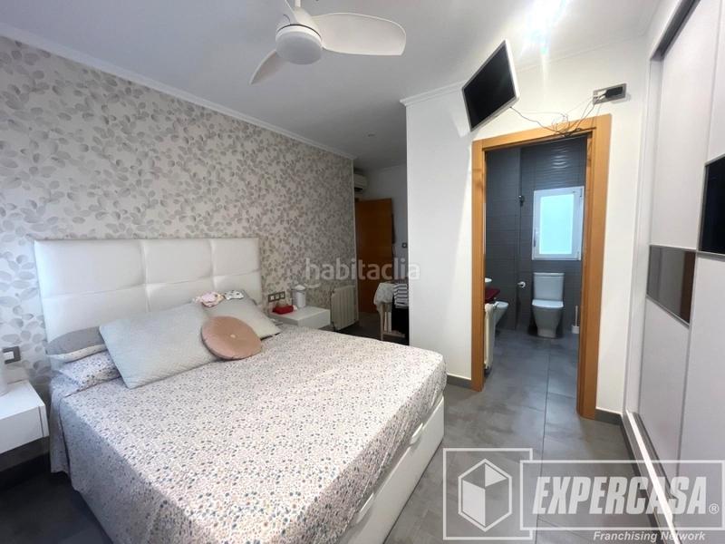 Foto 513cfee6-5590-4aeb-a35b-2ee1ccdcfffd. Piso en Mont Olivet Valencia