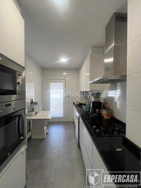 Foto d728b04f-e9e9-49e2-9f70-cca8434707b1. Piso en Mont Olivet Valencia