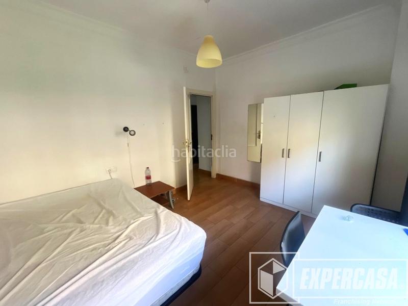 Foto a2578fbb-0e3d-453a-b572-a327cc7d2470. Appartement dans calle duque de gaeta 58 dans Aiora Valencia