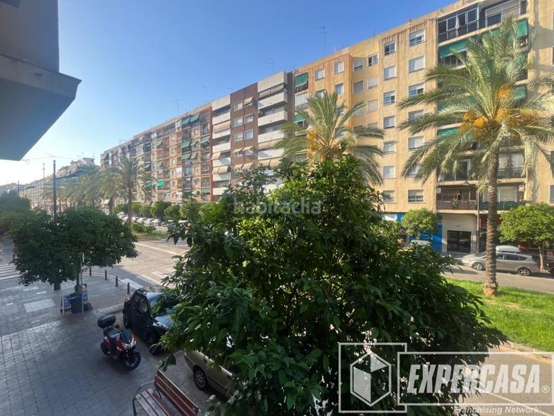 Foto c9343201-a081-4617-966d-42ed13c02d31. Piso en calle duque de gaeta 58 en Aiora Valencia