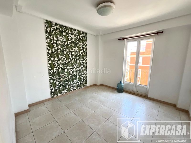 Foto b7d4cd2a-c66b-4b49-a95d-833420779b61. Pis a Mont Olivet Valencia