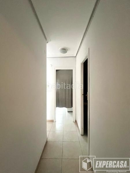 Foto 8016f86d-6a29-411b-b4a9-d329584eff0e. Piso en Mont Olivet Valencia
