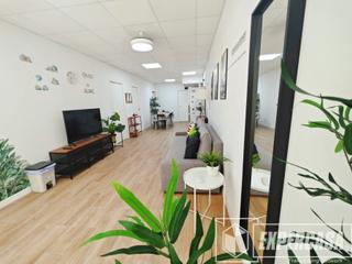 Locale commerciale in Mont Olivet