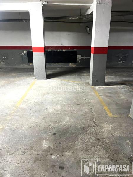 Foto 33594d7c-65c9-45b0-876f-abb384bd76d9. Car parking in Mont Olivet Valencia