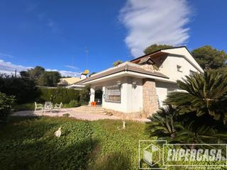 Chalet in La Cañada
