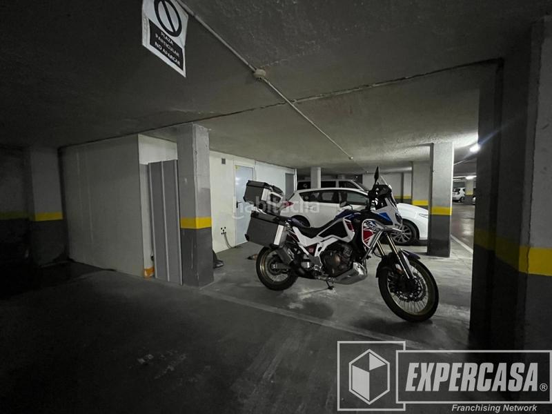 Foto 6f67ee0a-5f80-4dfd-ab61-c25bfaa0f4b6. Autoparkplatz in Ciutat de les Ciències i de les Arts - Justicia Valencia