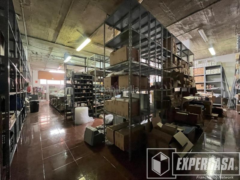 Foto 2935f983-8c6e-49ba-ba94-86a4ababb73b. Local comercial a Mont Olivet Valencia