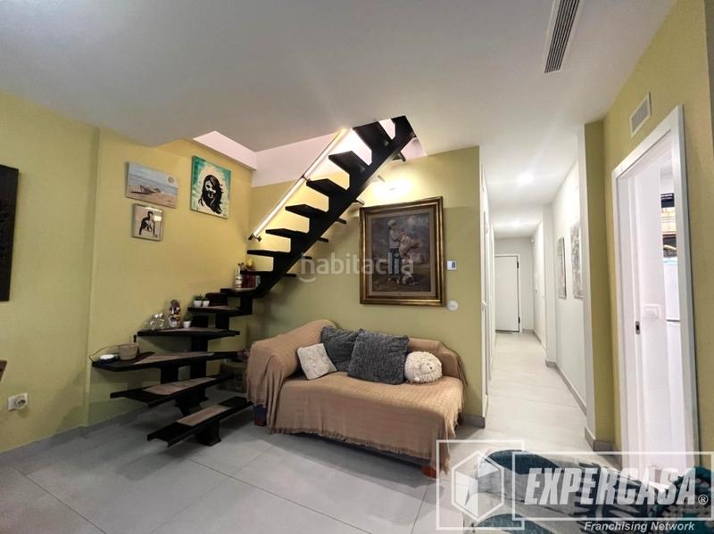 Foto 4672a5e0-cbec-49ab-9962-89cca381c23c. Zweistöckige wohnung mit heizung in Mont Olivet Valencia