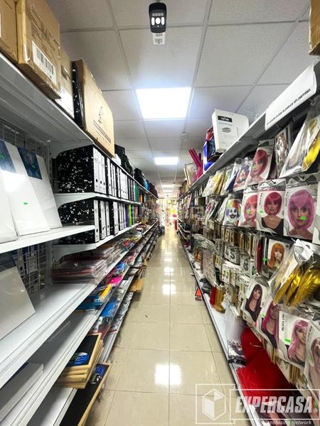 Foto 151b9951-cb9a-429a-97b8-83810ff008ae. Local comercial a Mont Olivet Valencia