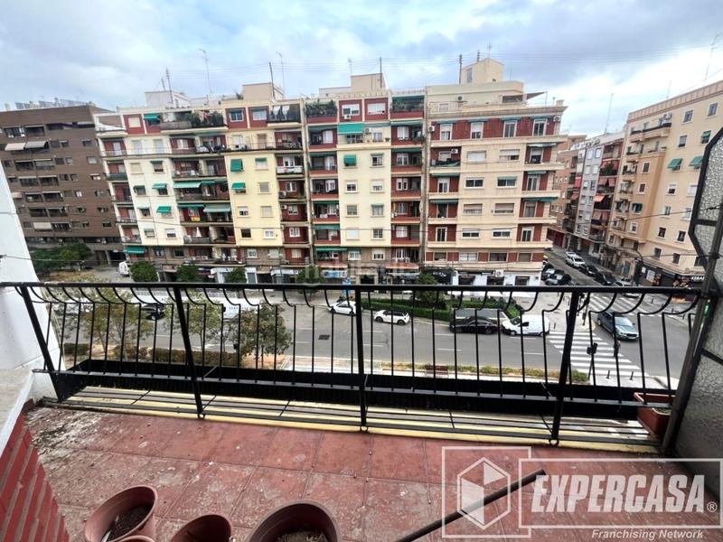 Foto 4322ccbb-797d-4e21-b640-341059dfabbc. Piso en Mont Olivet Valencia