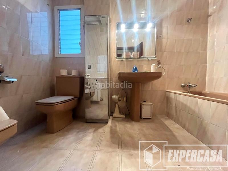 Foto 8686a07c-e1f1-4a63-86cb-e38d50746448. Piso en Mont Olivet Valencia