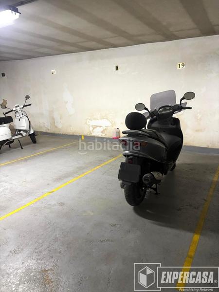 Foto 1d174c24-2329-4002-9b7a-0bf145cd650c. Aparcament cotxe a calle granada 10 a Mont Olivet Valencia