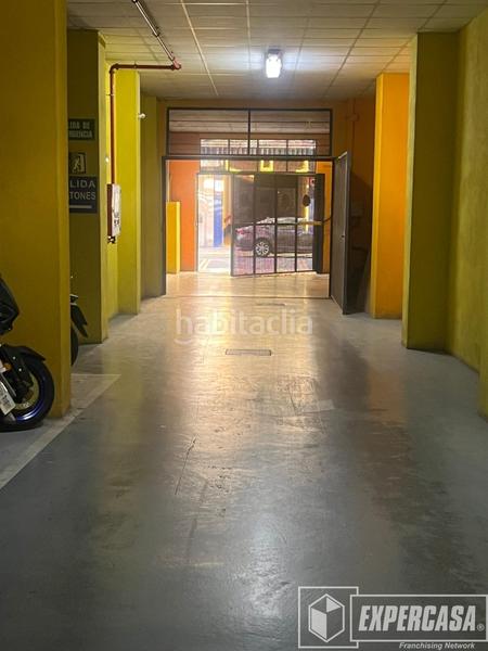 Foto 5178728f-d5b9-45d1-a09f-9251b1cf5ff1. Autoparkplatz in calle sueca 67 in Russafa Valencia