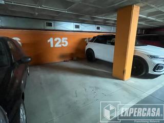 Autoparkplatz in Calle SUECA 67