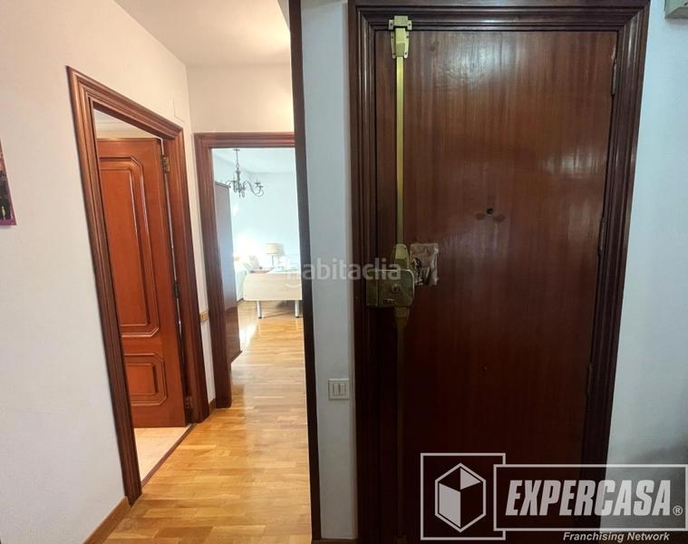 Foto dbbefa47-f3b7-4cb8-83ea-4ad205cfe5a2. Piso en avenida cid 25 en Barrio de Patraix Valencia