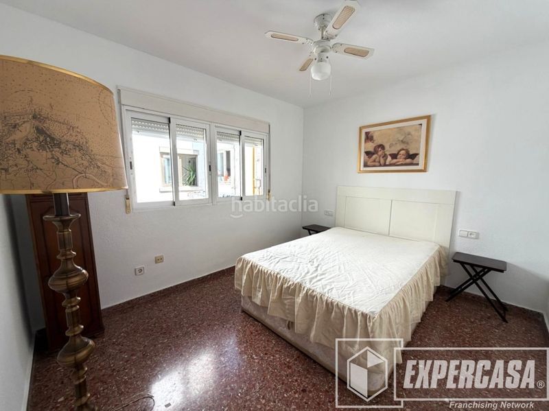 Foto c71a42aa-007c-4569-95a0-37e285ec55f9. Pis a Russafa Valencia