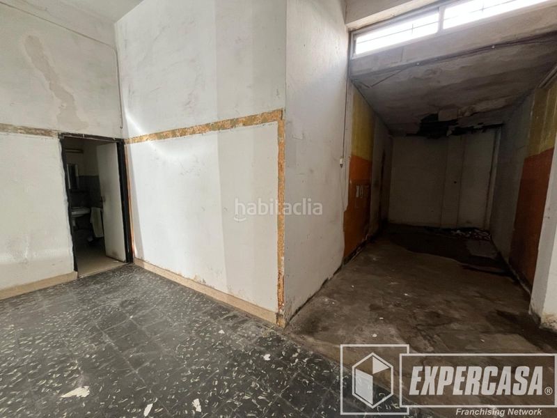 Foto 8f86c17d-de04-40fb-9438-d4ae058953db. Local comercial a Aiora Valencia
