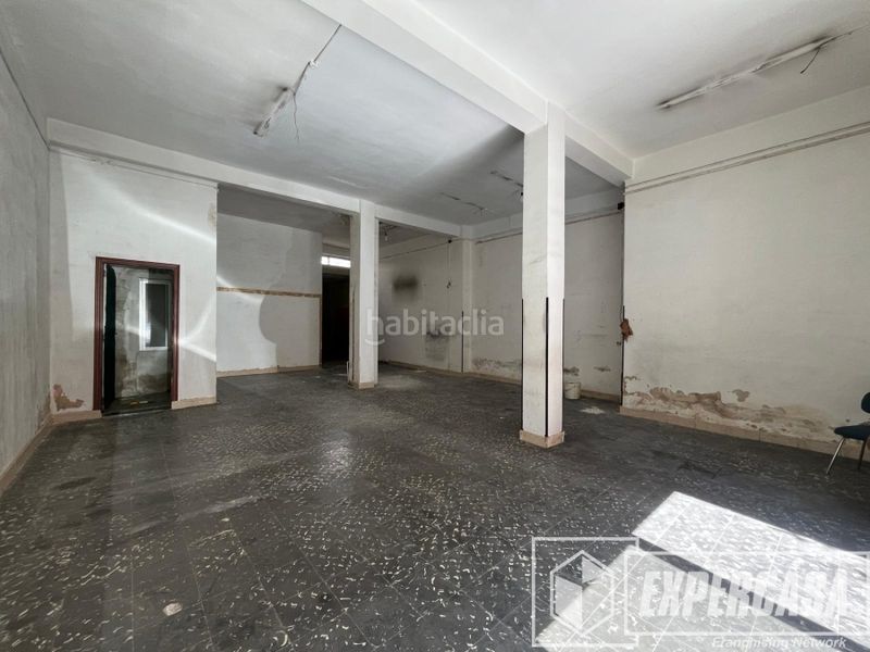 Foto e31a60d2-2c04-4f4a-afdb-b42935a78330. Local comercial a Aiora Valencia