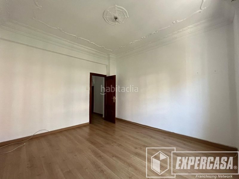 Foto 02c7f0b2-77f8-4039-a838-7d5a99e4b2ae. Pis a calle pedro aleixandre 8 a Mont Olivet Valencia