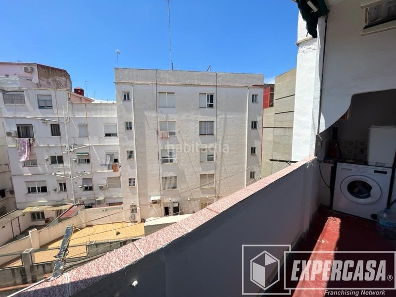 Foto cdea8e35-7b60-4d1c-aadd-e1434617dd49. Pis a calle pedro aleixandre 8 a Mont Olivet Valencia