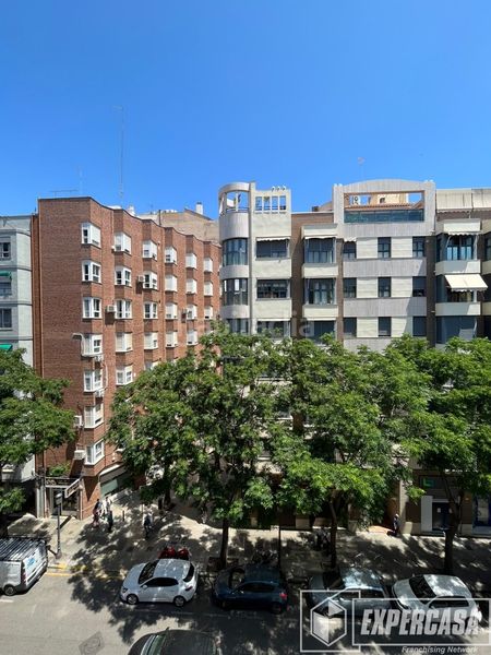 Foto e0b986e9-650d-4143-8b3c-56d1d0ca2eb7. Piso en calle pedro aleixandre 8 en Mont Olivet Valencia