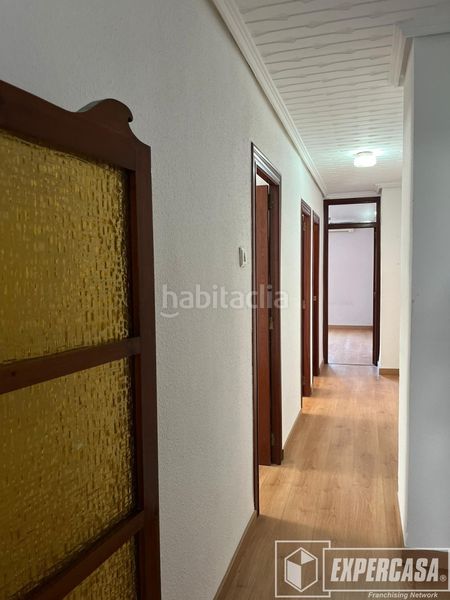 Foto f3a00d01-9d6a-49dd-9ba1-2a6808fb9733. Piso en calle pedro aleixandre 8 en Mont Olivet Valencia