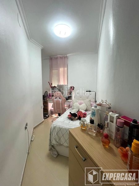 Foto 6fb191fa-573d-4b1d-bdbb-b94ccac55d30. Flat in calle granada 4 in Mont Olivet Valencia