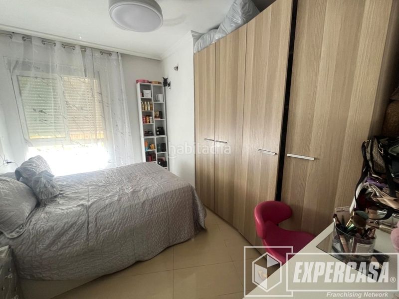 Foto adaee4db-e739-42bd-bd4b-1b0dd4a56c2a. Flat in calle granada 4 in Mont Olivet Valencia
